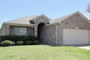7901 Roswell Ct, Arlington, TX 76002 - Photo 2