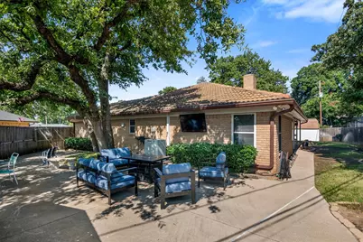 3809 Helmsford Drive, Arlington, TX 76016 - Photo 32
