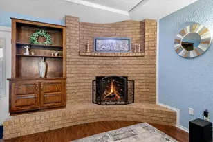 3809 Helmsford Dr, Arlington, TX 76016 - Photo 4