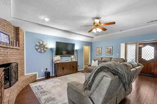 3809 Helmsford Dr, Arlington, TX 76016 - Photo 14