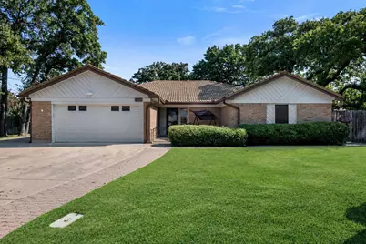 3809 Helmsford Drive, Arlington, TX 76016 - Photo 8