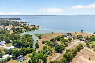 130 Blue Water, East Tawakoni, TX 75472 - Photo 2