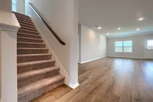 513 Brk Vw Dr, Van Alstyne, TX 75495 - Photo 4
