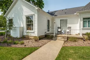 1306 W Virginia St, McKinney, TX 75069 - Photo 4