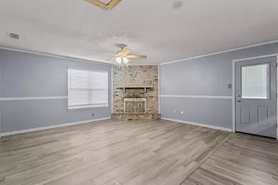 223 Countryside Drive, Arlington, TX 76014 - Photo 4
