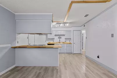 223 Countryside Drive, Arlington, TX 76014 - Photo 6