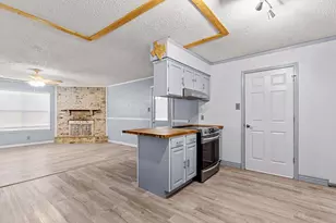 223 Countryside Dr, Arlington, TX 76014 - Photo 10