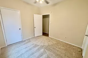 2915 Roxboro Rd, Euless, TX 76039 - Photo 16