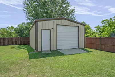 180 N Bois D Arc Street, Van, TX 75790 - Photo 32
