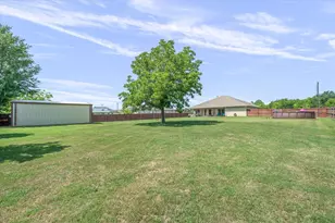 180 N Bois D Arc St, Van, TX 75790 - Photo 36
