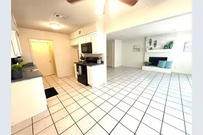 627 Overlook Court, Arlington, TX 76012 - Photo 4