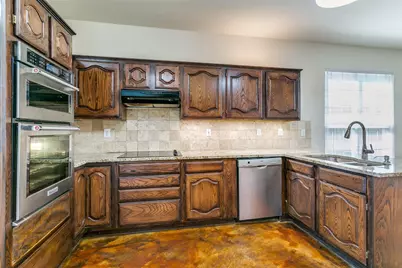 1649 Bennington Drive, Carrollton, TX 75007 - Photo 2