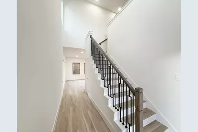 128 Pinkie Holmes Drive, Grand Prairie, TX 75050 - Photo 4