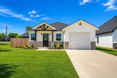 308 E South, Itasca, TX 76055 - Photo 1