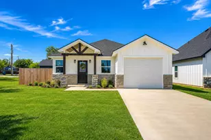 308 E S, Itasca, TX 76055 - Photo 1