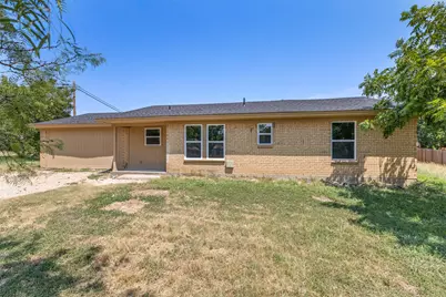 420 Dogwood Street, Springtown, TX 76082 - Photo 2