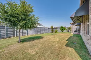 700 Freedom Ln, Little Elm, TX 76227 - Photo 14