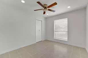 5517 Wyrick Ln, Garland, TX 75044 - Photo 14