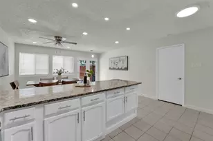 5517 Wyrick Ln, Garland, TX 75044 - Photo 6