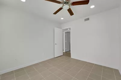 5517 Wyrick Lane, Garland, TX 75044 - Photo 14