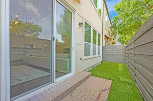 7880 Minglewood Ln, Dallas, TX 75231 - Photo 18