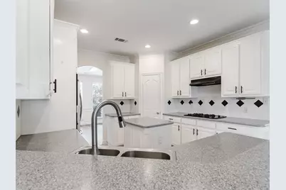 5601 Glenview Lane, The Colony, TX 75056 - Photo 6