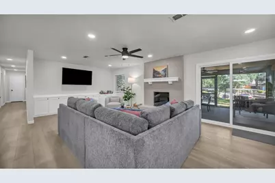 311 Casas Del Sur Street, Granbury, TX 76049 - Photo 8