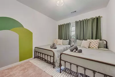 305 Jefferson Street, Arlington, TX 76012 - Photo 32