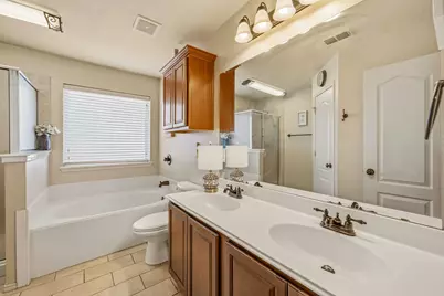 200 Jacinth Lane, Granbury, TX 76049 - Photo 18