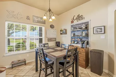 200 Jacinth Lane, Granbury, TX 76049 - Photo 8
