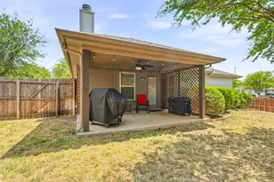 200 Jacinth Ln, Granbury, TX 76049 - Photo 26
