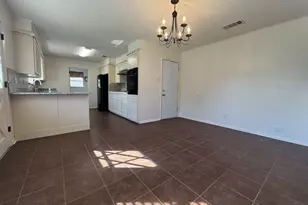 208 Prairie Wind Blvd, Stephenville, TX 76401 - Photo 4