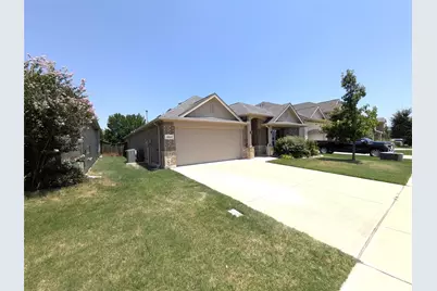 9324 Bronze Meadow Drive, Fort Worth, TX 76131 - Photo 4