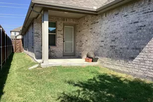 12324 Hulson Trl, Fort Worth, TX 76052 - Photo 10