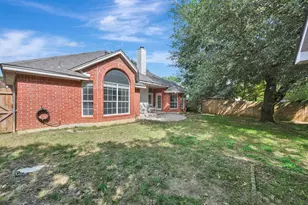 2214 New Mill Ln, Arlington, TX 76012 - Photo 40