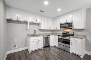 901-903 W Collins St, Denison, TX 75020 - Photo 2
