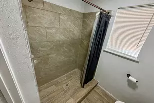 600 W Minnie St, Stephenville, TX 76401 - Photo 6