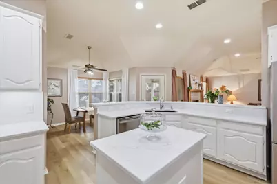4004 Marigold Drive, Haltom City, TX 76137 - Photo 14