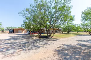7702 Spinks Rd, Abilene, TX 79603 - Photo 4