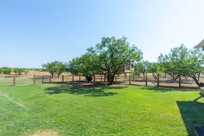 7702 Spinks Road, Abilene, TX 79603 - Photo 30