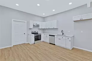 323 W Cherry St, Sherman, TX 75090 - Photo 6