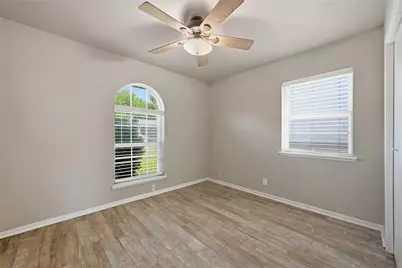 302 Iowa Street, Sherman, TX 75090 - Photo 14