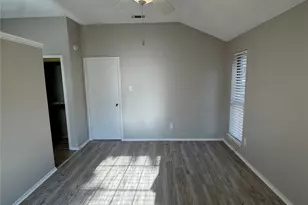 1120 Highpoint Rd, Bedford, TX 76022 - Photo 16