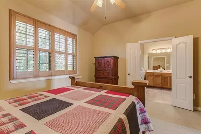 8728 Iron Horse Drive, Irving, TX 75063 - Photo 18