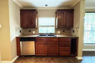 2414 Brandon St, Dallas, TX 75211 - Photo 8