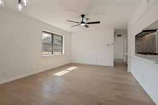 303 Merribrook Trail, Duncanville, TX 75116 - Photo 6