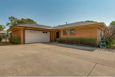 303 Merribrook Trail, Duncanville, TX 75116 - Photo 2