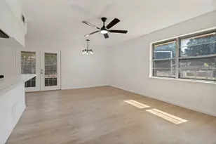 303 Merribrook Trail, Duncanville, TX 75116 - Photo 6