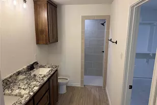 1013 Virgil Ct, Springtown, TX 76082 - Photo 6