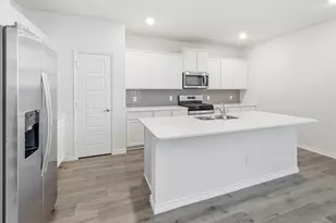 8418 Everly Dr, Garland, TX 75043 - Photo 2